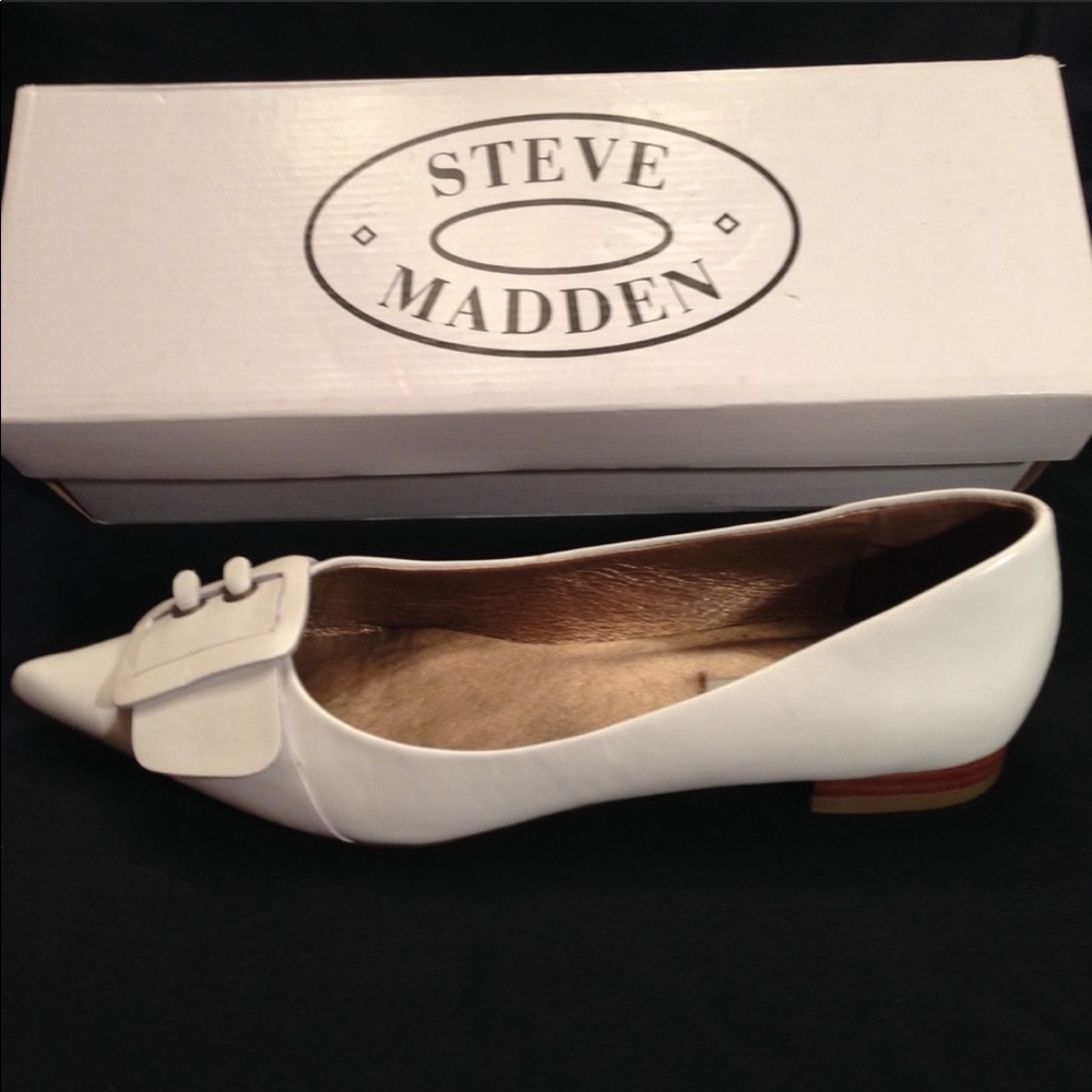 Steve Madden white Oriana flats NIB 8.5